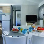Camping 4 étoiles - Piscine - Ccaaeah *