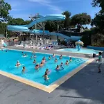 Camping 4 étoiles - Piscine - Ccaaeah *