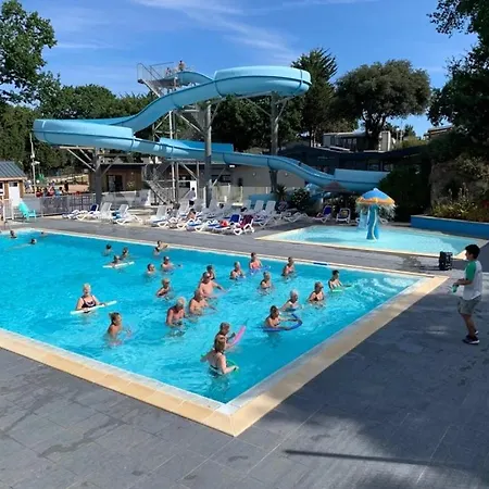 Campsite 4 Etoiles - Parc Aquatique - Eecfbf 4*